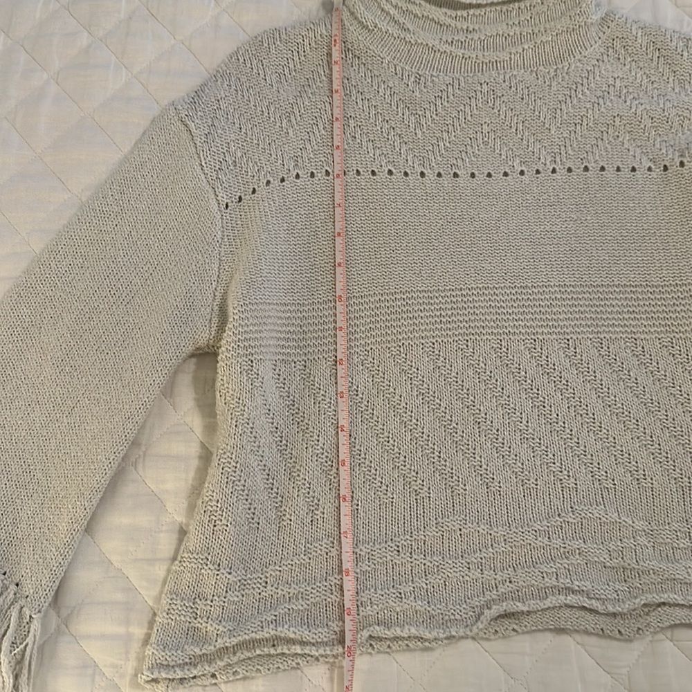 NWOT RARE Revolve John + Jenn Cream Turtleneck Fringe Sleeve Sweater Size M - Picture 13 of 15